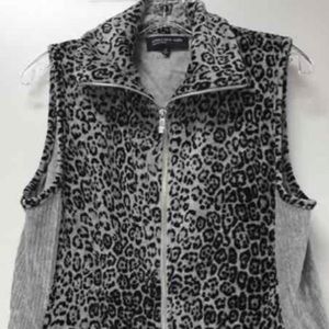 Womens Size M Jones New York Animal Print Vest
